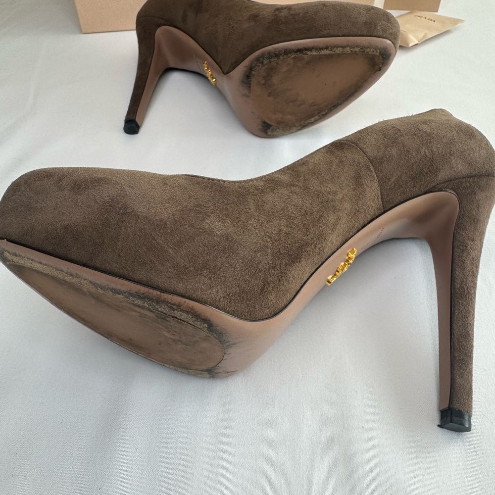 Prada Camoscio Basic Visone Suede Pumps Size 37 1… - image 7